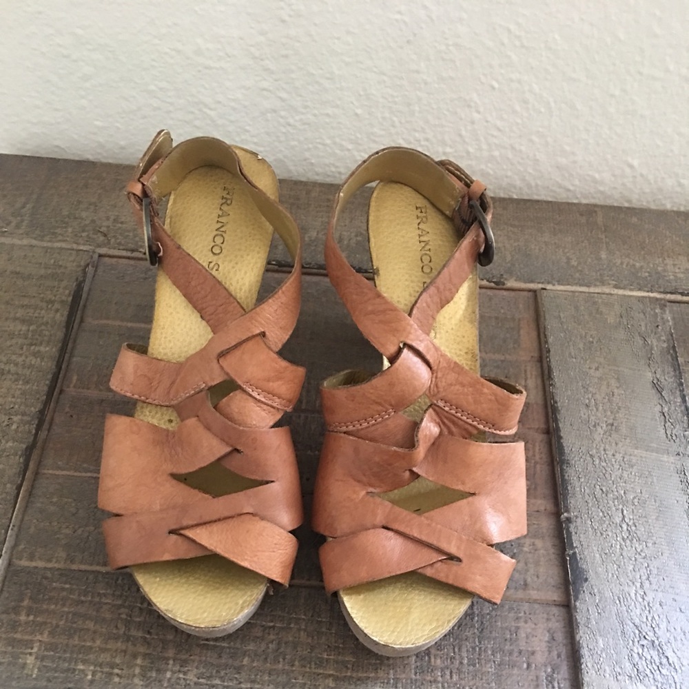 Brown sandals size 8.